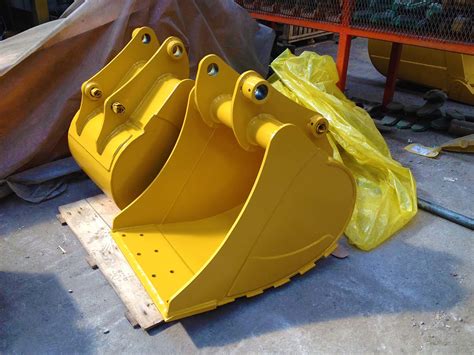 mini excavator buckets and attachments